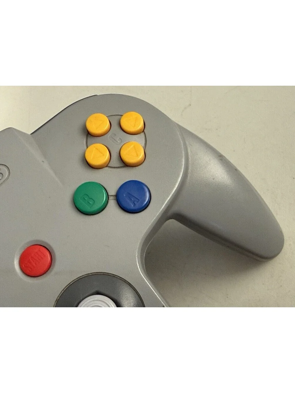 ORIGINAL Nintendo N64 Solid Gray Controller – Good Condition